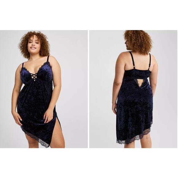 Torrid Women's Plus Size Blue Velour Lace Asymmetrical Lingerie Slip Size 4 4X - Picture 1 of 6